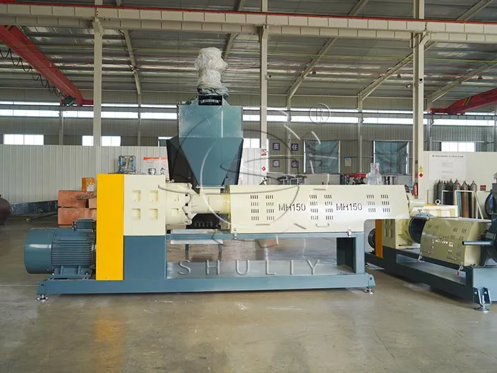 Plastic recycling machine for sale 